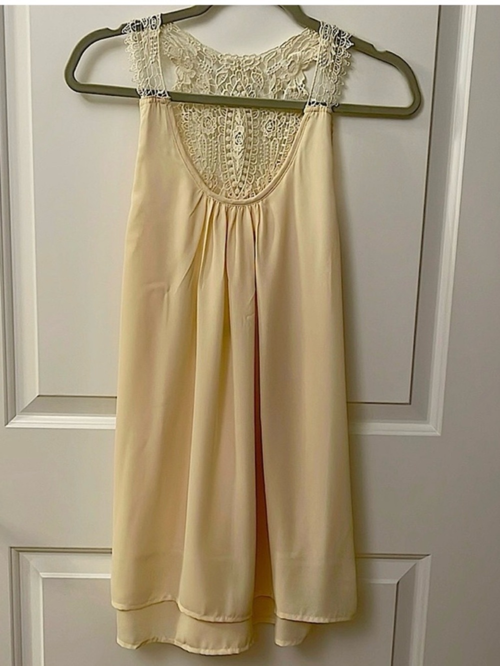 CALS Romantic Sleeveless Blouse/Boho/lace back of garment.